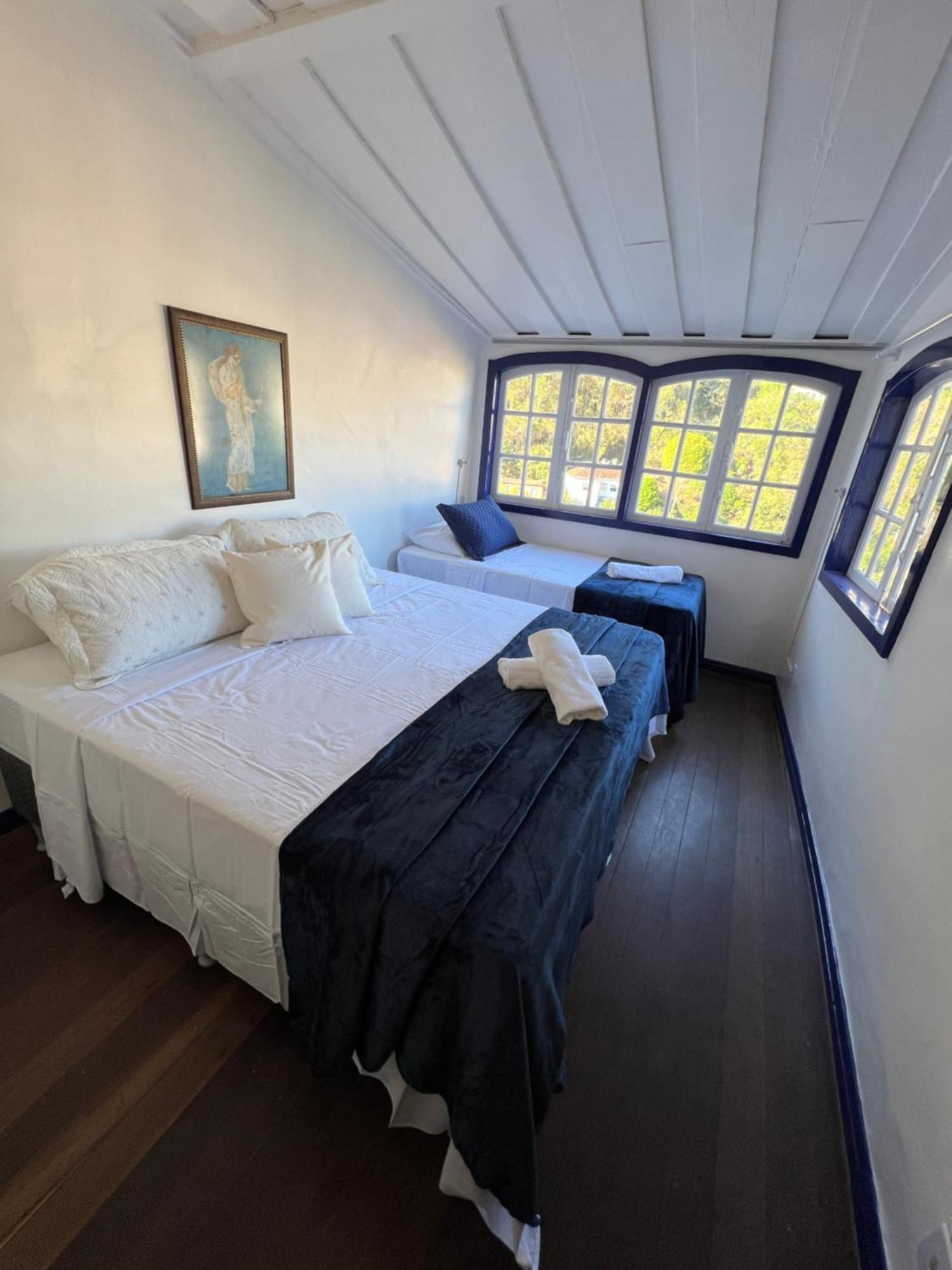 History Hostel 欧鲁普雷图 外观 照片