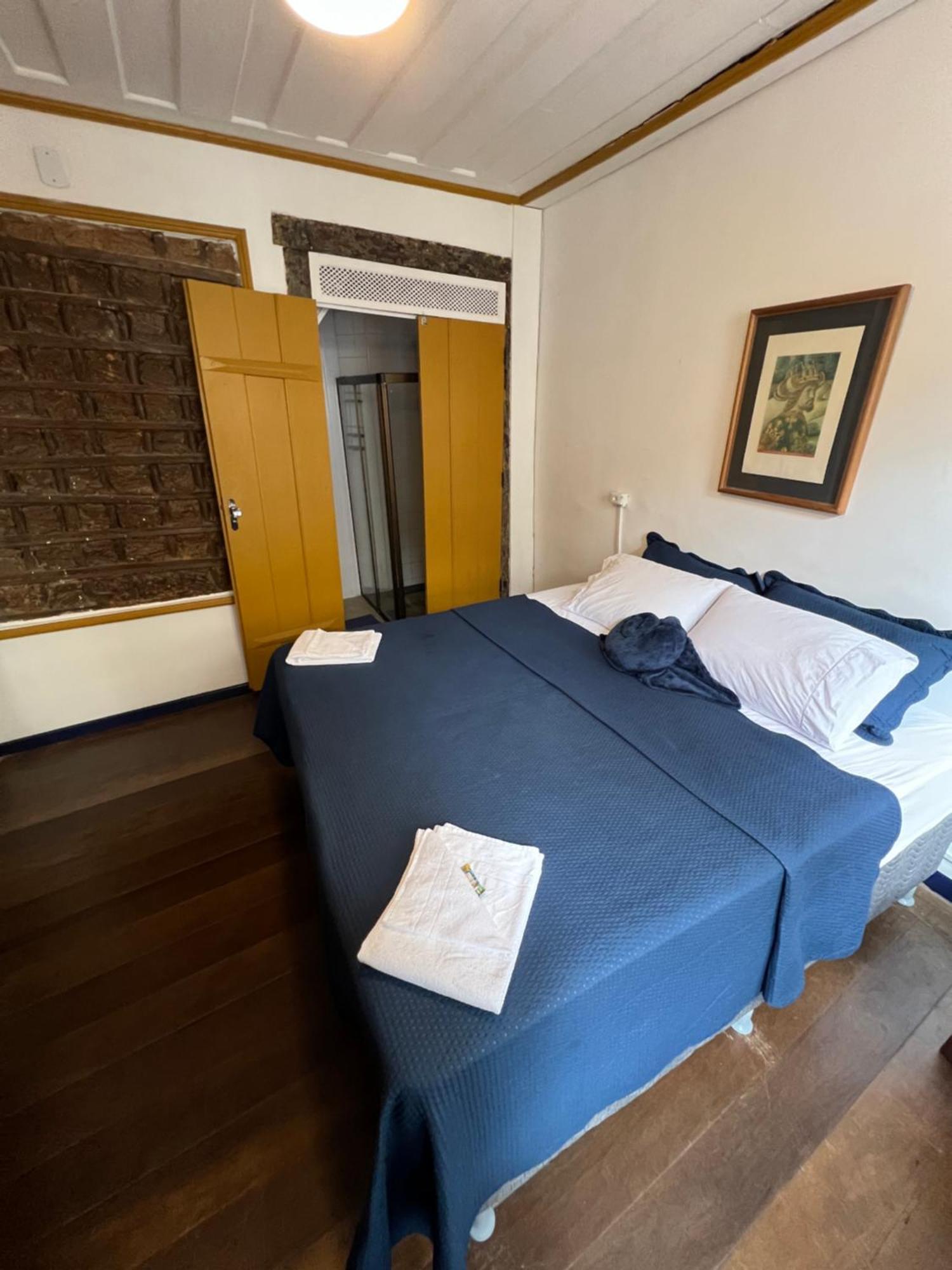 History Hostel 欧鲁普雷图 外观 照片