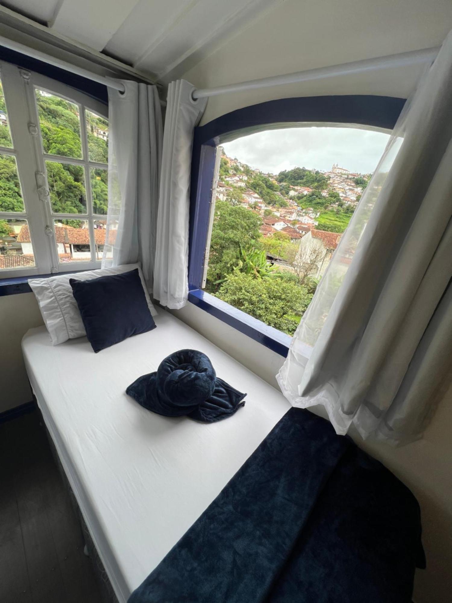 History Hostel 欧鲁普雷图 外观 照片